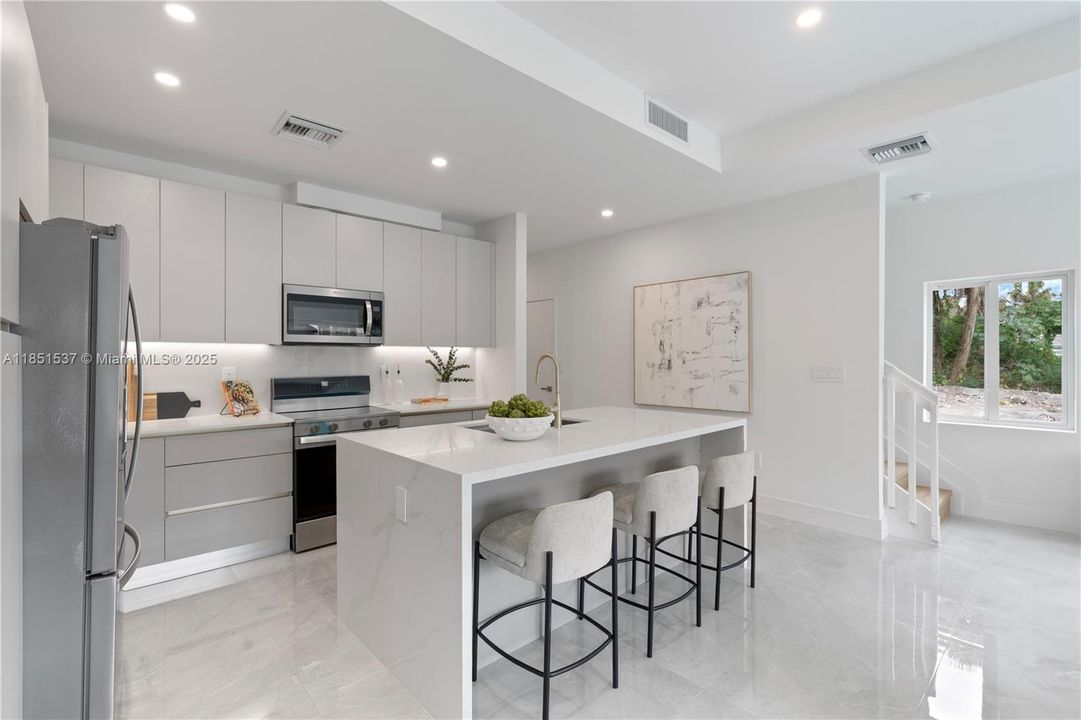 Active With Contract: $3,850 (3 beds, 2 baths, 0 Square Feet)