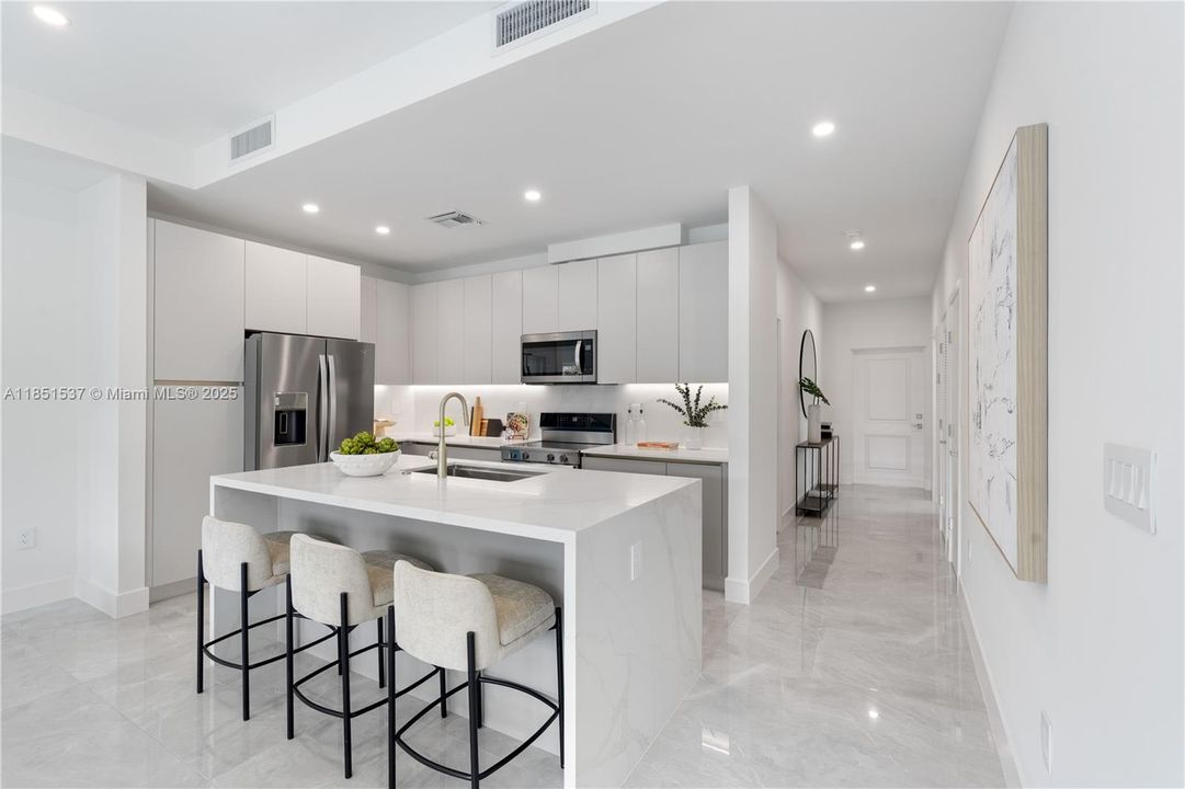 Active With Contract: $3,850 (3 beds, 2 baths, 0 Square Feet)