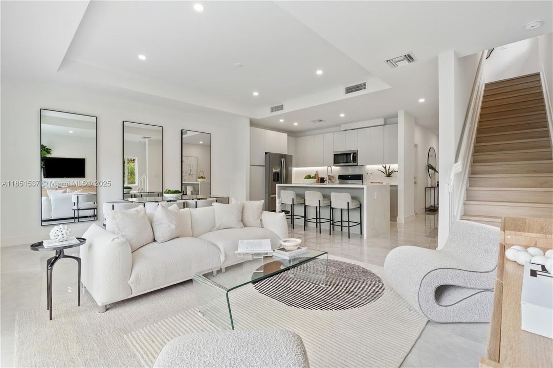 Active With Contract: $3,850 (3 beds, 2 baths, 0 Square Feet)