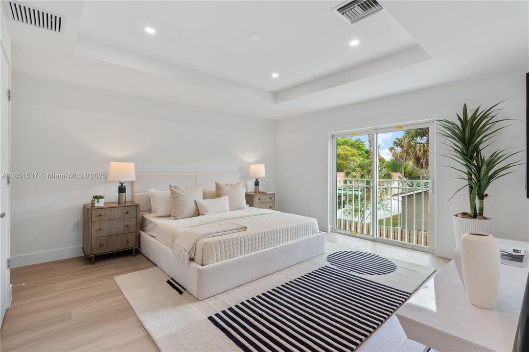 Active With Contract: $3,850 (3 beds, 2 baths, 0 Square Feet)