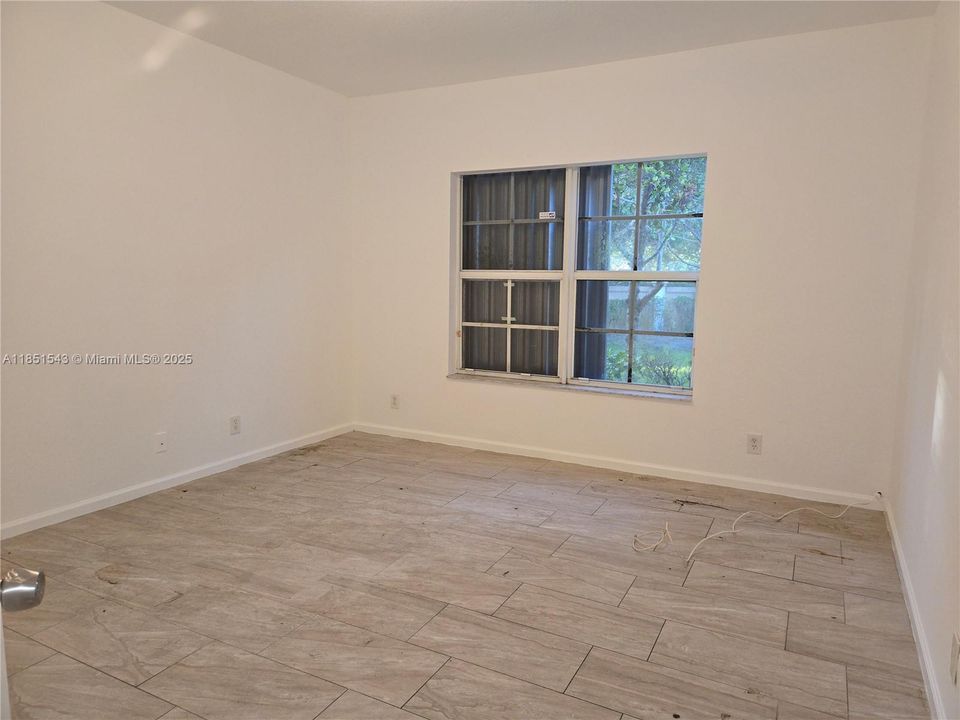 最近售出: $219,000 (2 贝兹, 2 浴室, 0 平方英尺)