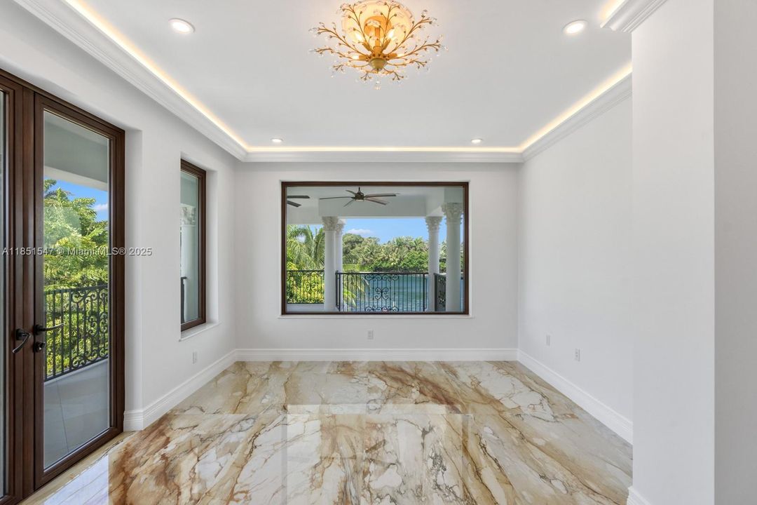 For Sale: $16,149,000 (6 beds, 7 baths, 7000 Square Feet)