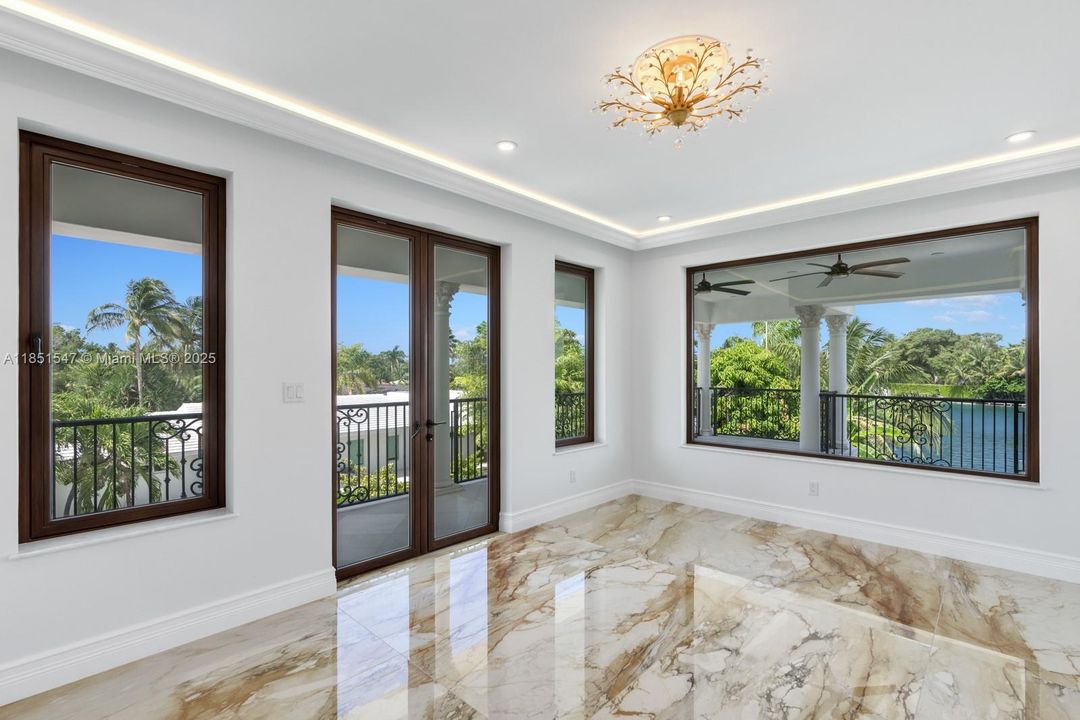 For Sale: $16,149,000 (6 beds, 7 baths, 7000 Square Feet)