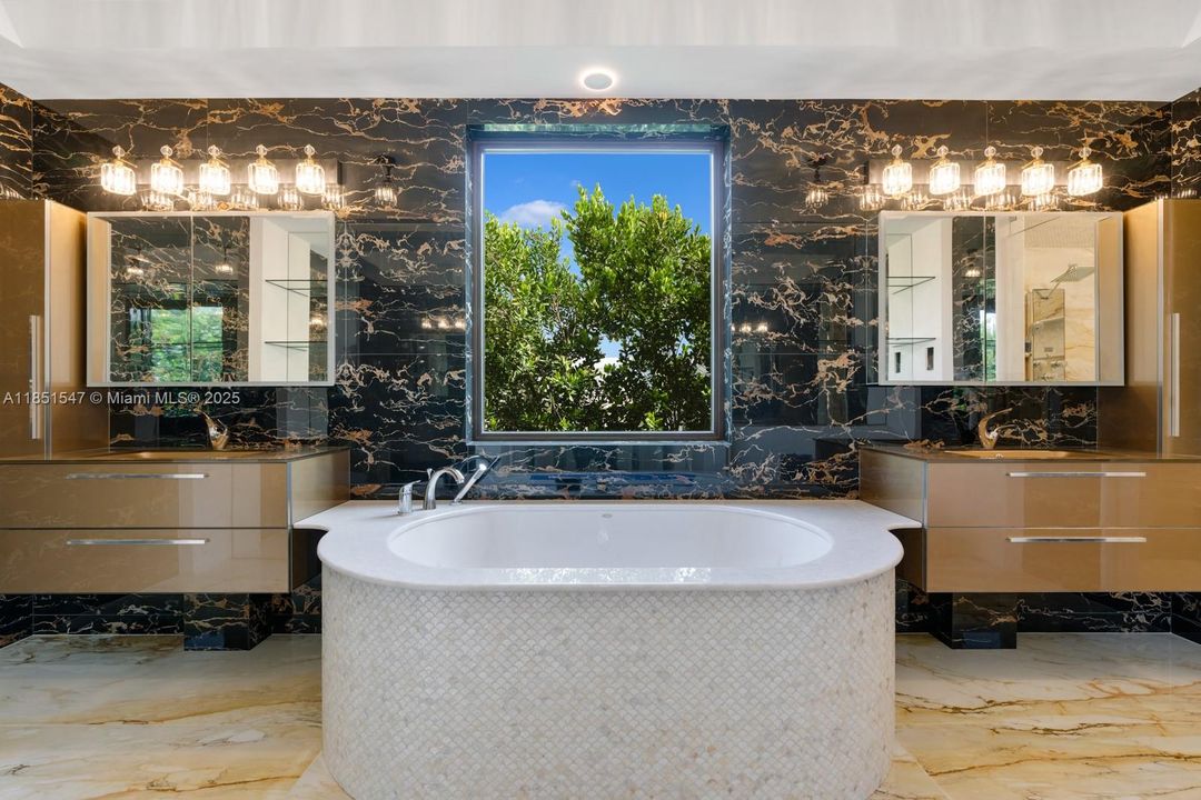 For Sale: $16,149,000 (6 beds, 7 baths, 7000 Square Feet)