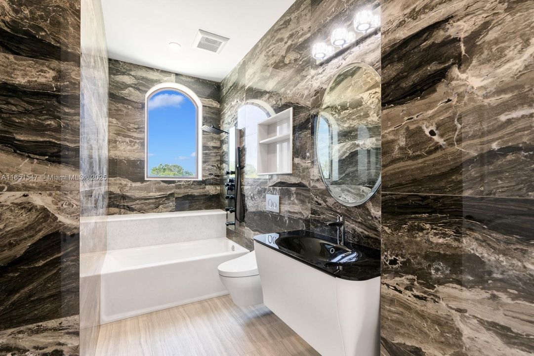 For Sale: $16,149,000 (6 beds, 7 baths, 7000 Square Feet)