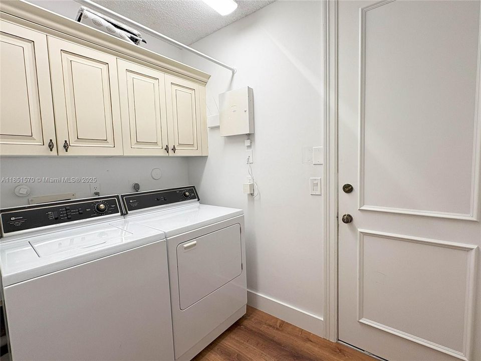 En Renta: $9,500 (4 camas, 5 baños, 3163 Pies cuadrados)