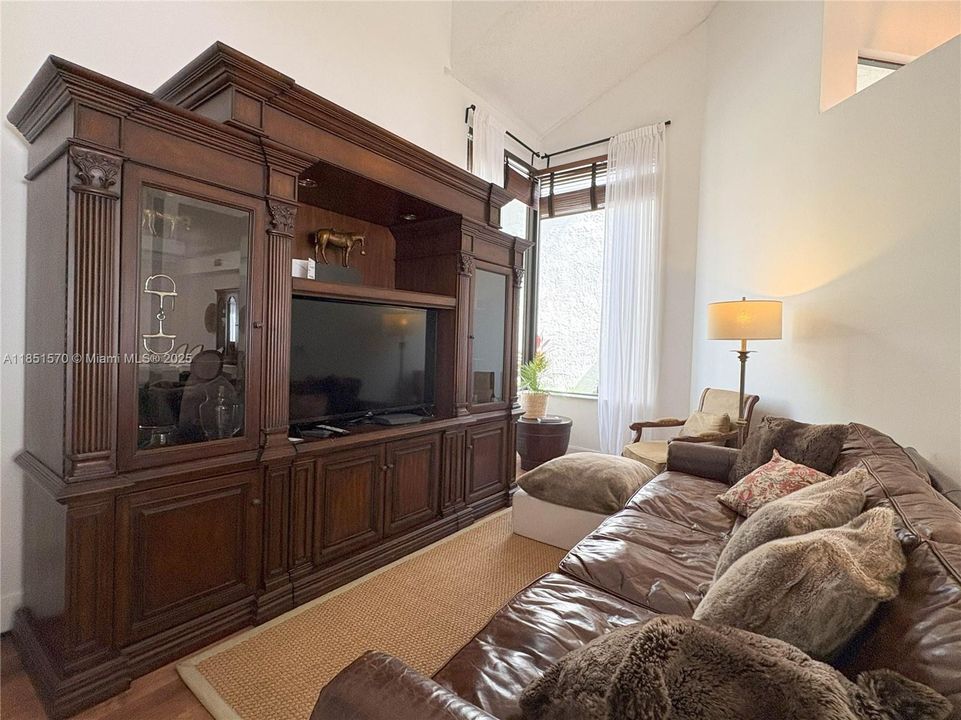 En Renta: $9,500 (4 camas, 5 baños, 3163 Pies cuadrados)