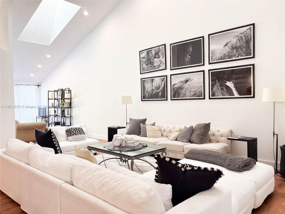 En Renta: $9,500 (4 camas, 5 baños, 3163 Pies cuadrados)