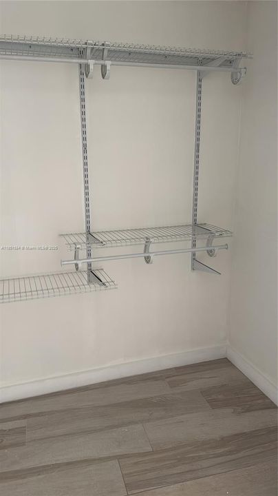 Vendido Recientemente: $995,000 (3 camas, 2 baños, 1304 Pies cuadrados)