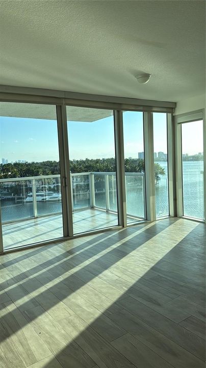 Vendido Recientemente: $995,000 (3 camas, 2 baños, 1304 Pies cuadrados)