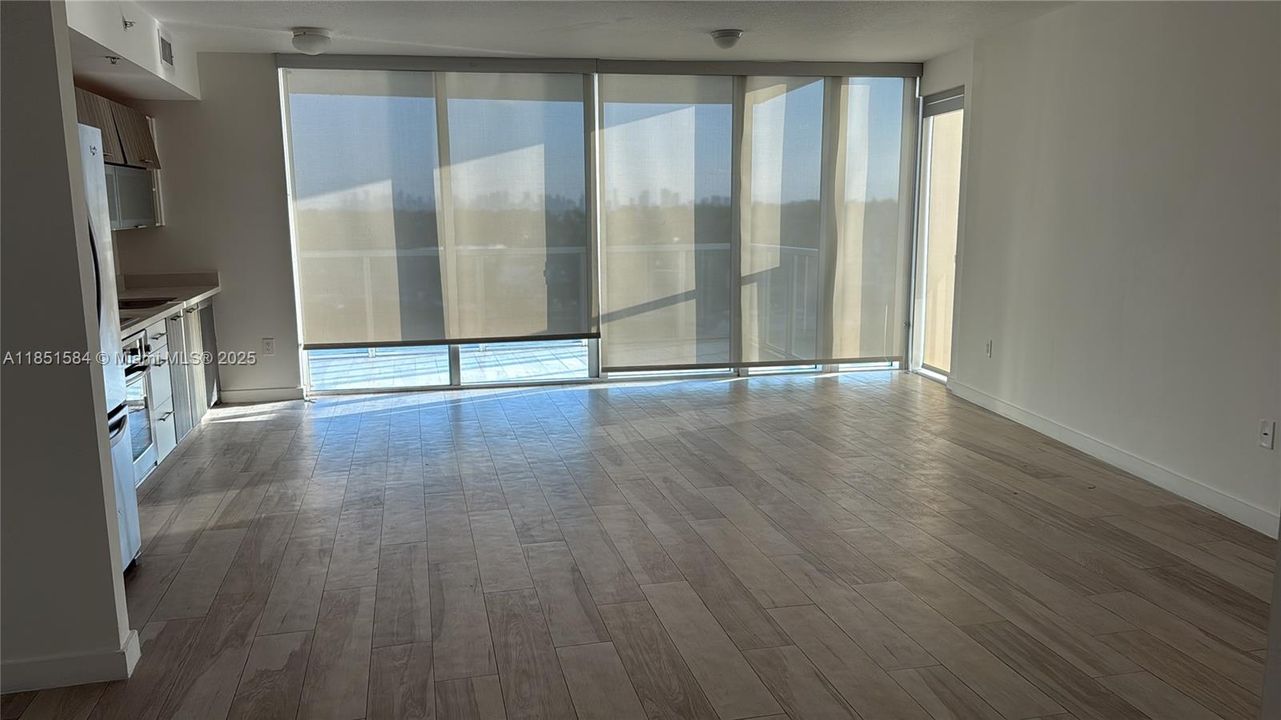 Vendido Recientemente: $995,000 (3 camas, 2 baños, 1304 Pies cuadrados)