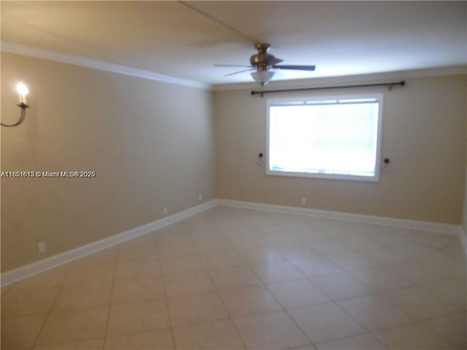 Recientemente alquilado: $1,800 (1 camas, 1 baños, 770 Pies cuadrados)