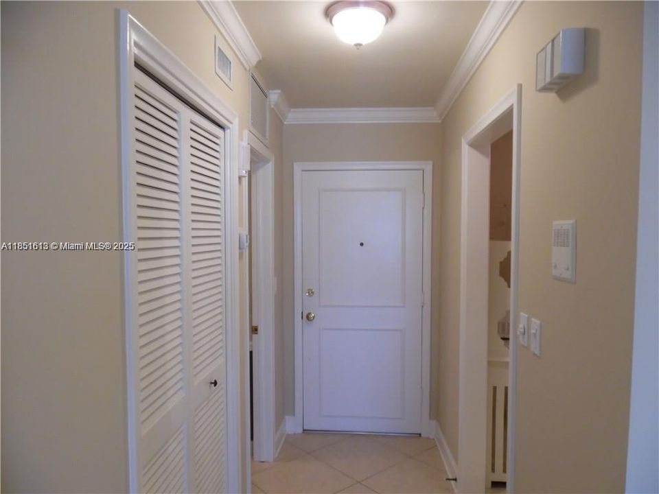 Recientemente alquilado: $1,800 (1 camas, 1 baños, 770 Pies cuadrados)