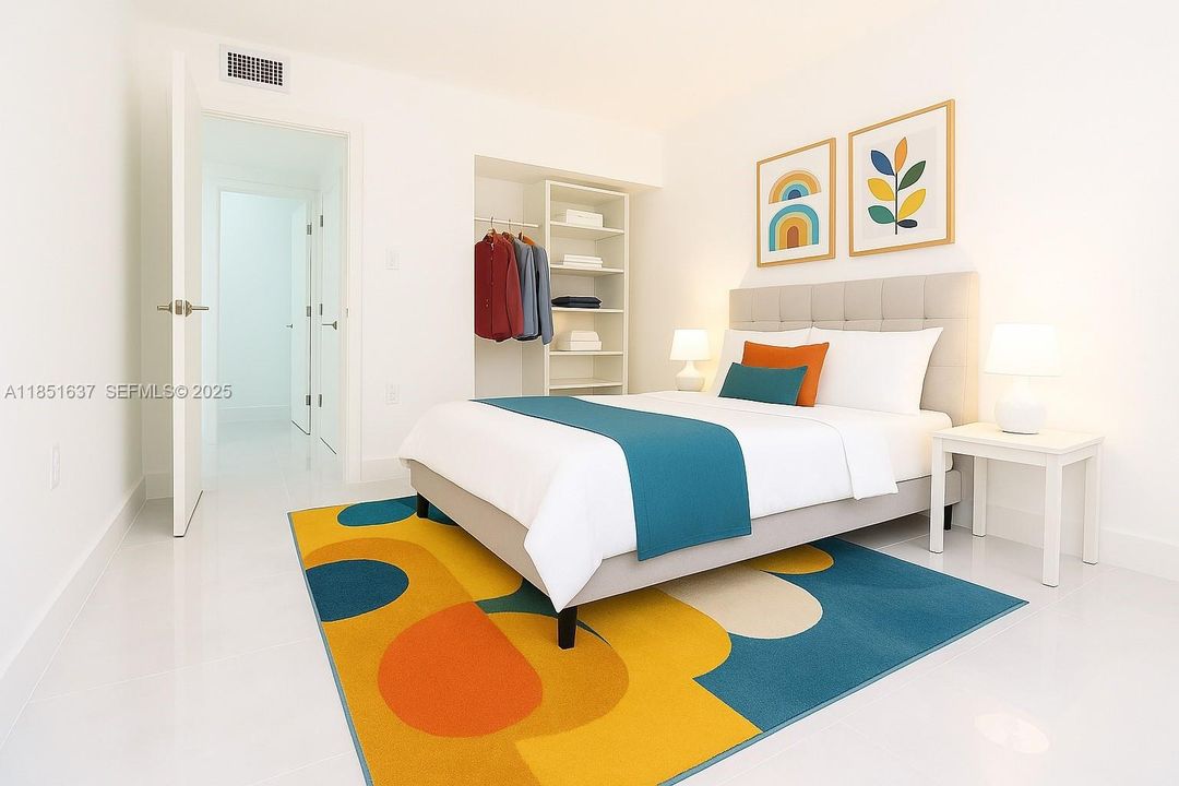 For Sale: $355,000 (2 beds, 1 baths, 1017 Square Feet)