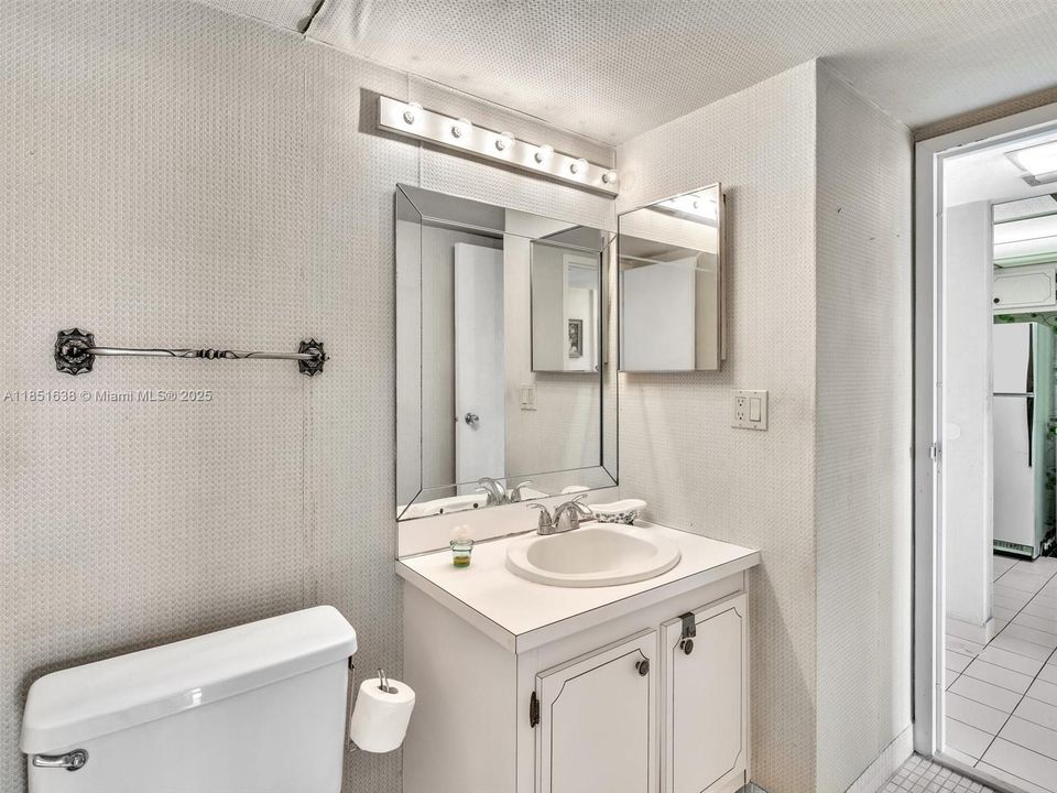 待售: $210,000 (1 贝兹, 1 浴室, 755 平方英尺)