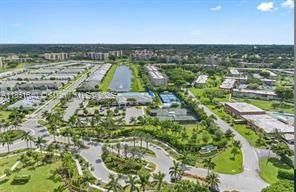 Недавно продано: $399,900 (2 спален, 2 ванн, 1319 Квадратных фут)