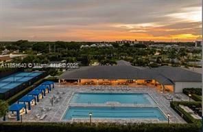 Недавно продано: $399,900 (2 спален, 2 ванн, 1319 Квадратных фут)