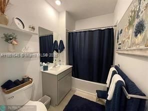 Недавно продано: $399,900 (2 спален, 2 ванн, 1319 Квадратных фут)