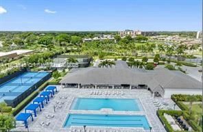 Недавно продано: $399,900 (2 спален, 2 ванн, 1319 Квадратных фут)