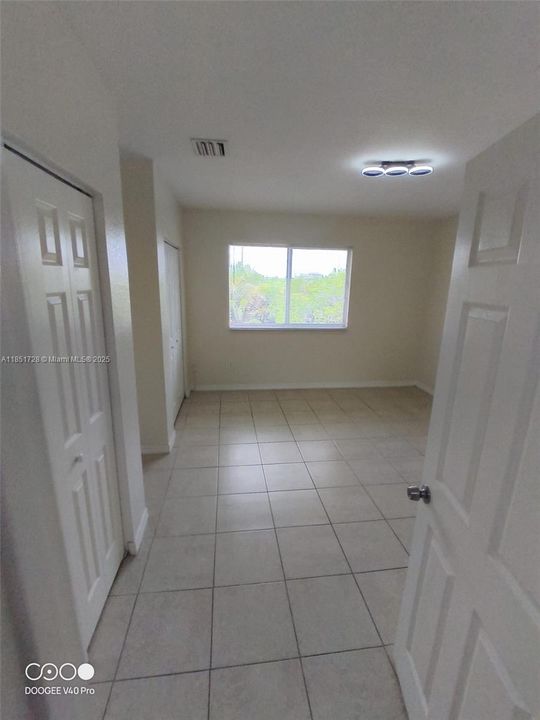 Recientemente alquilado: $2,100 (3 camas, 2 baños, 1318 Pies cuadrados)