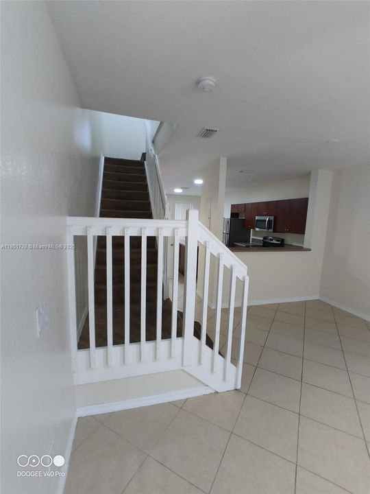 Recientemente alquilado: $2,100 (3 camas, 2 baños, 1318 Pies cuadrados)