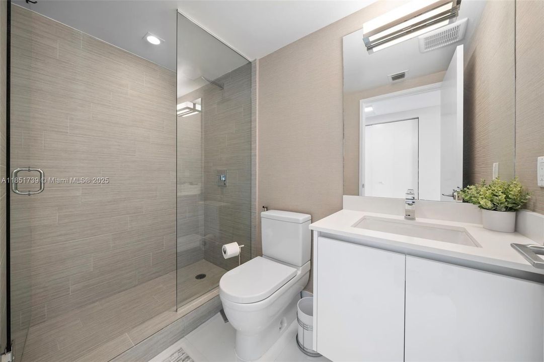 For Sale: $1,600,000 (3 beds, 3 baths, 1892 Square Feet)