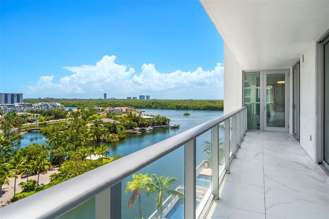 For Sale: $1,600,000 (3 beds, 3 baths, 1892 Square Feet)
