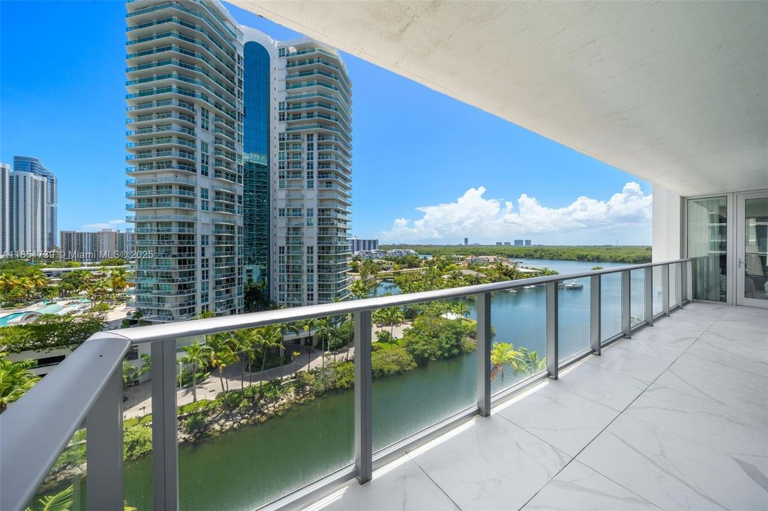 For Sale: $1,600,000 (3 beds, 3 baths, 1892 Square Feet)