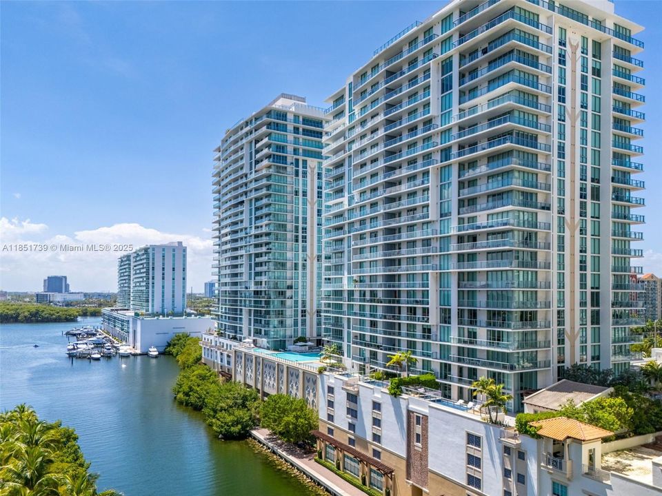 For Sale: $1,600,000 (3 beds, 3 baths, 1892 Square Feet)