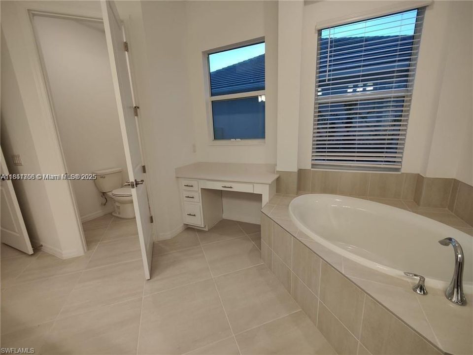 For Sale: $899,000 (3 beds, 3 baths, 0 Square Feet)