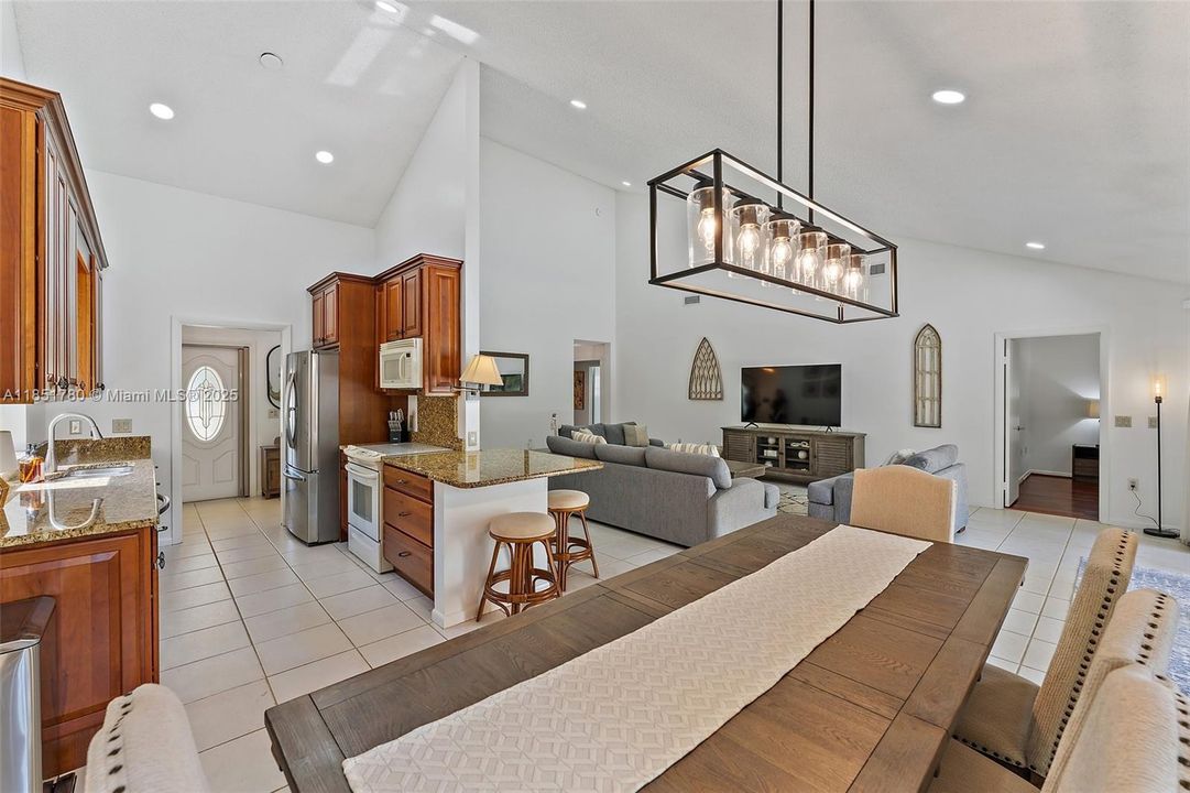 Active With Contract: $10,000 (3 beds, 2 baths, 1889 Square Feet)