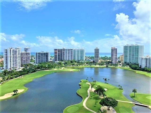 Recently Rented: $3,000 (2 beds, 2 baths, 1235 Square Feet)