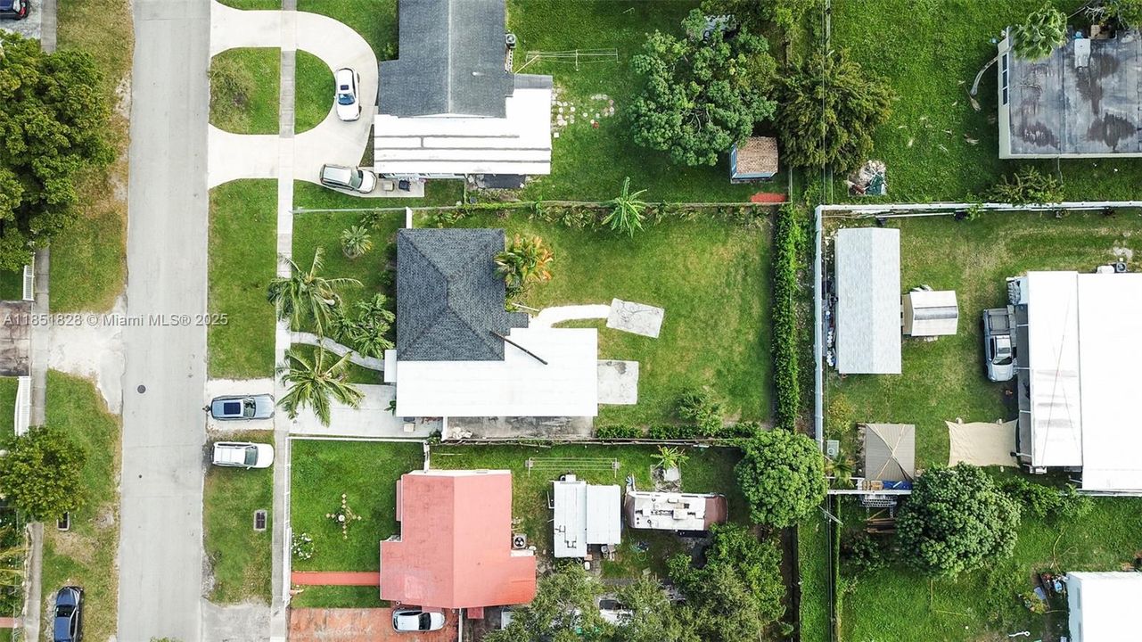 Active With Contract: $4,200 (3 beds, 2 baths, 1780 Square Feet)