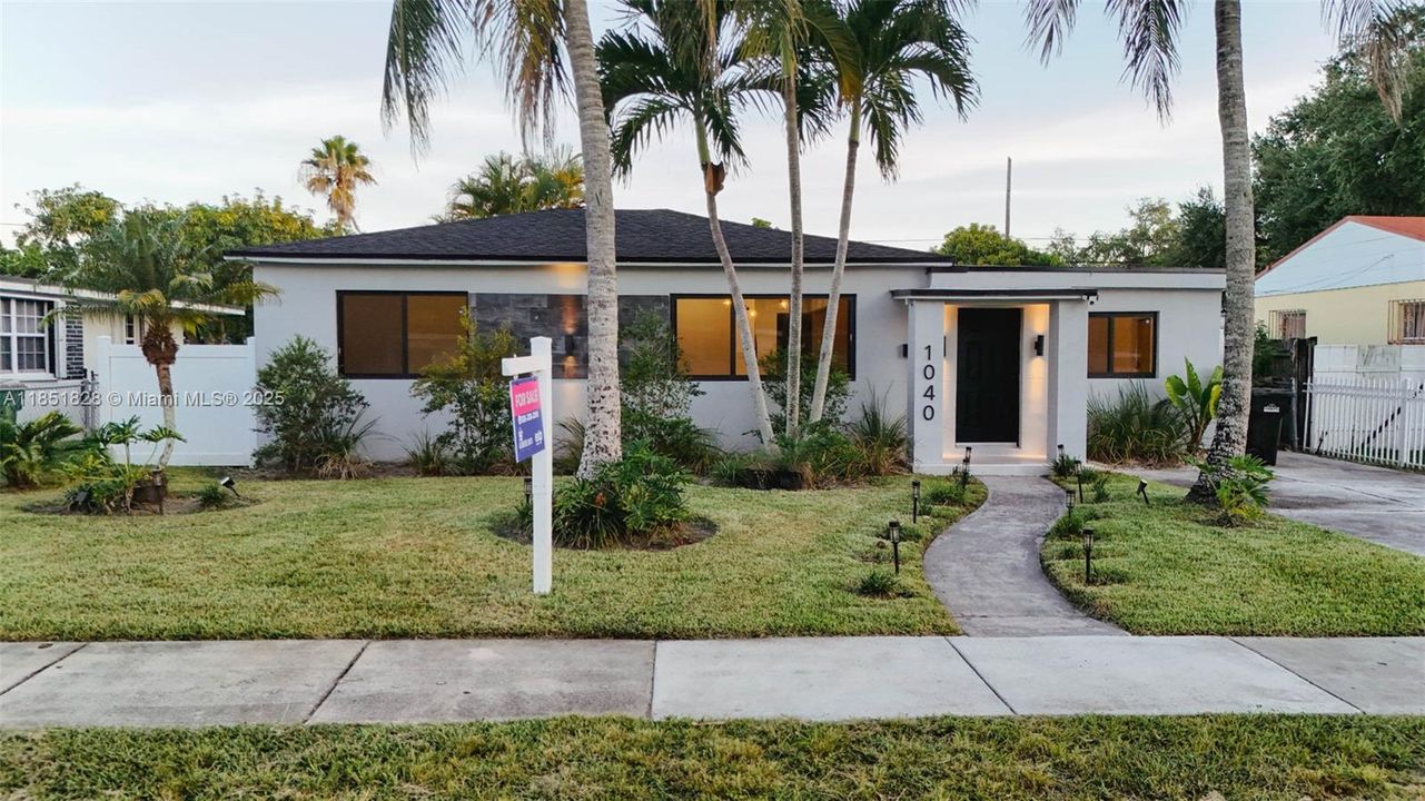 Active With Contract: $4,200 (3 beds, 2 baths, 1780 Square Feet)