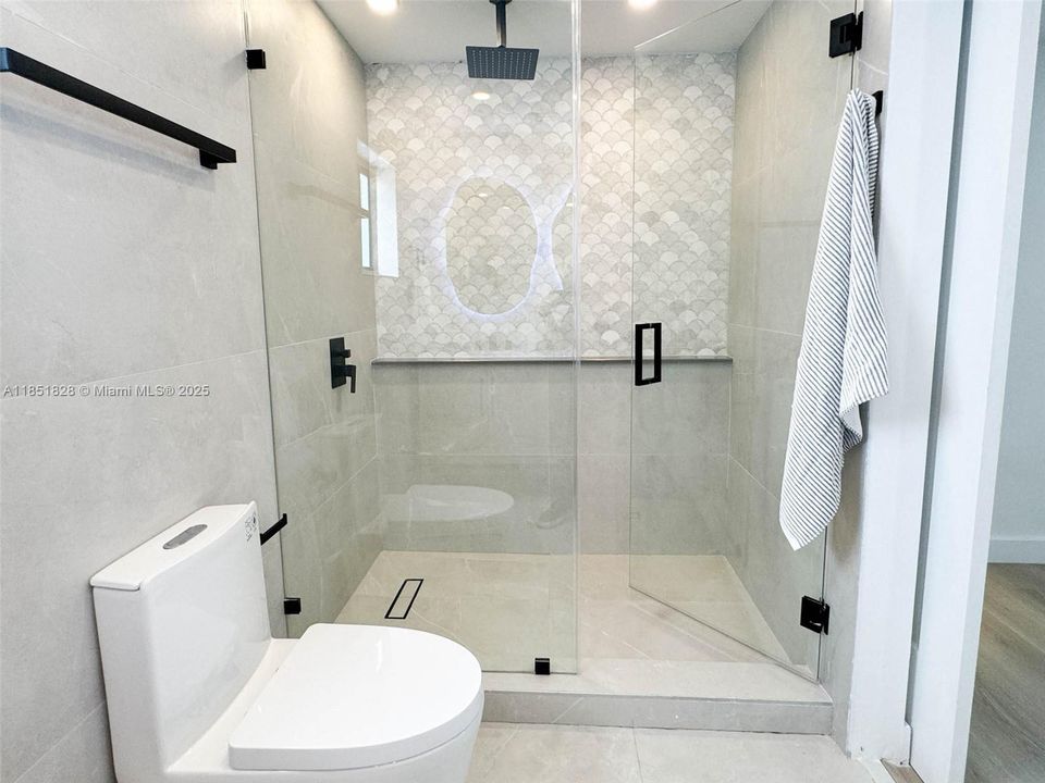 Active With Contract: $4,200 (3 beds, 2 baths, 1780 Square Feet)