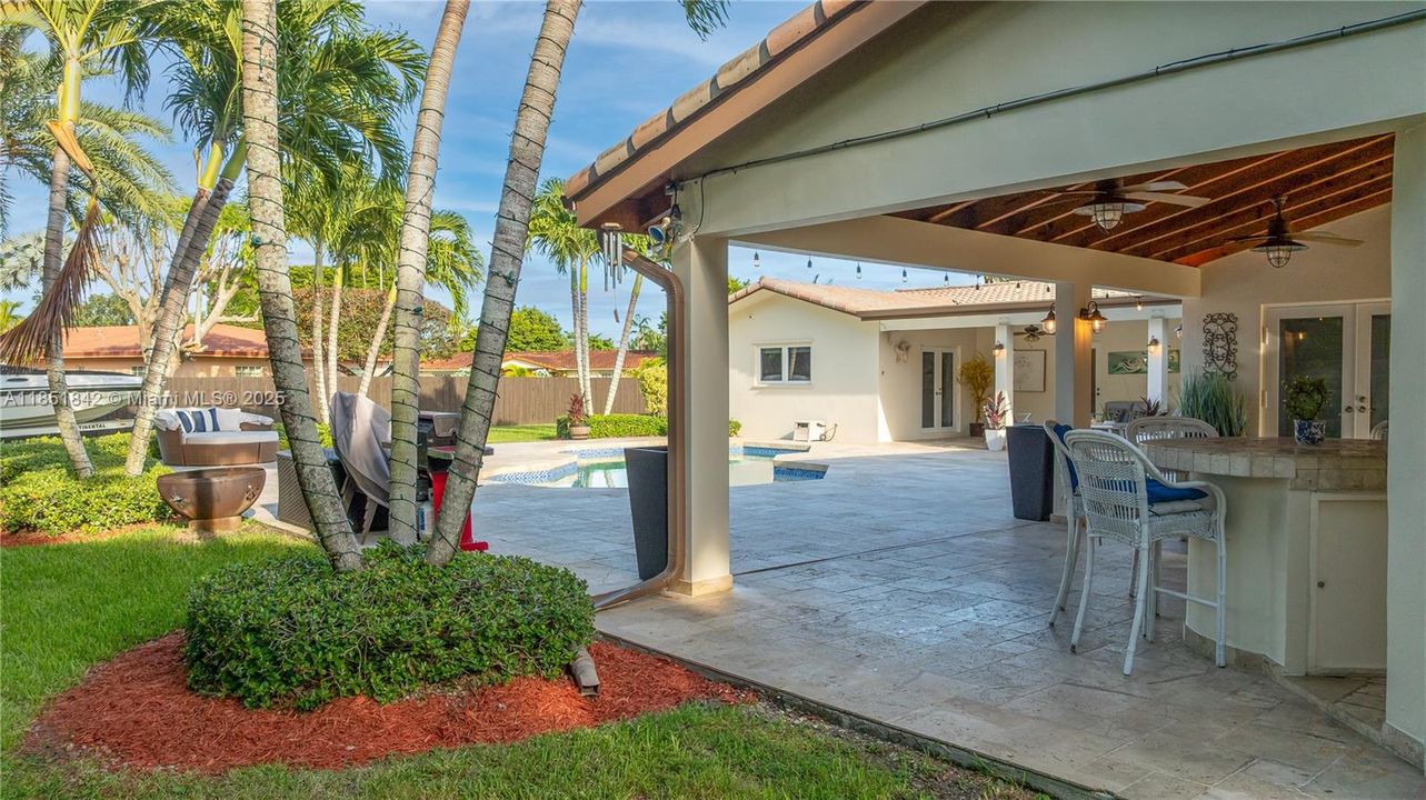 Recently Sold: $1,969,000 (5 beds, 3 baths, 3692 Square Feet)