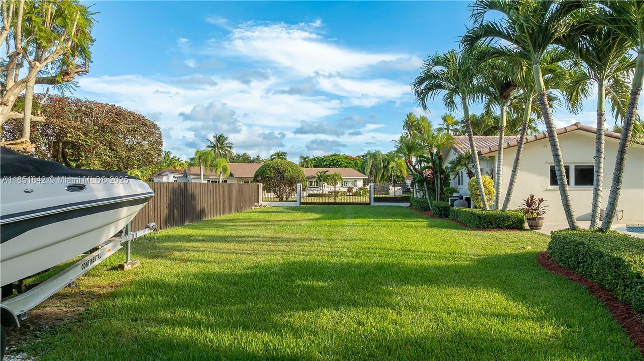 Recently Sold: $1,969,000 (5 beds, 3 baths, 3692 Square Feet)