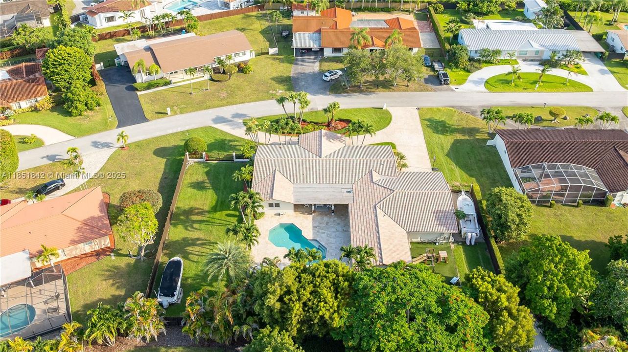 Recently Sold: $1,969,000 (5 beds, 3 baths, 3692 Square Feet)