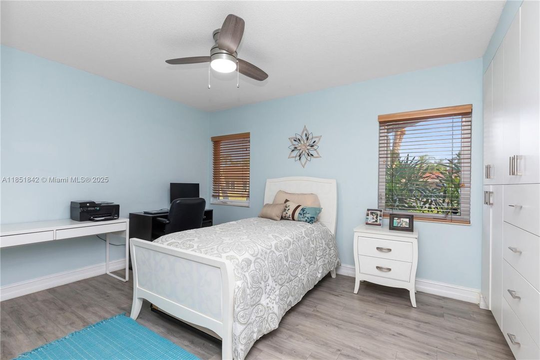 Recently Sold: $1,969,000 (5 beds, 3 baths, 3692 Square Feet)