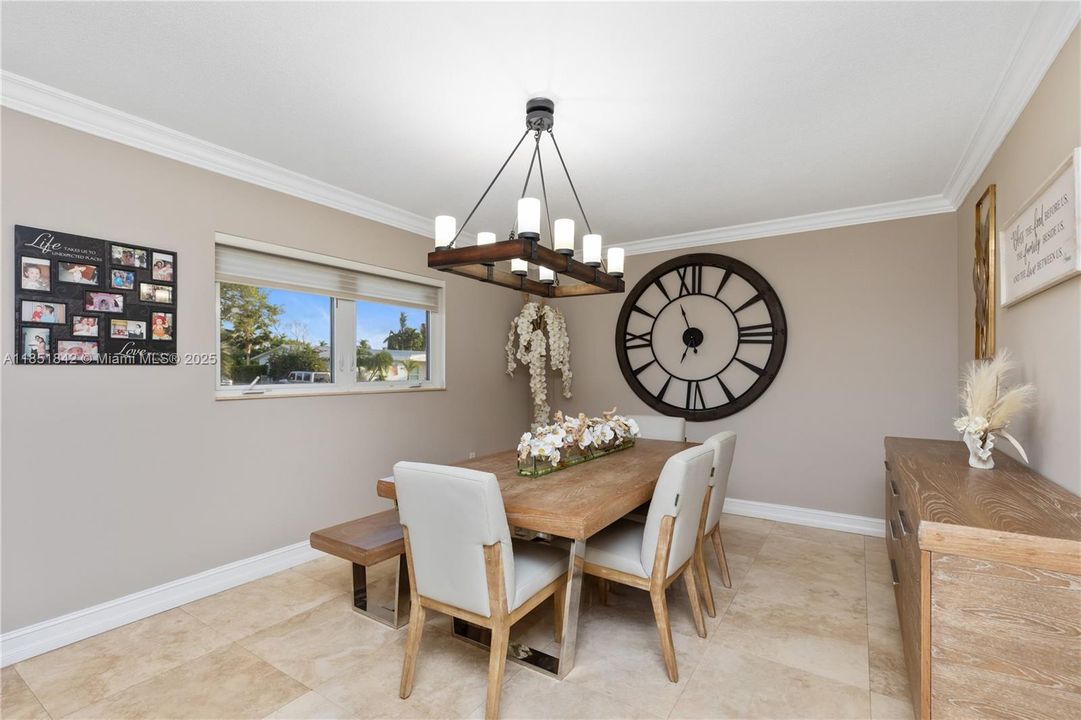 Recently Sold: $1,969,000 (5 beds, 3 baths, 3692 Square Feet)