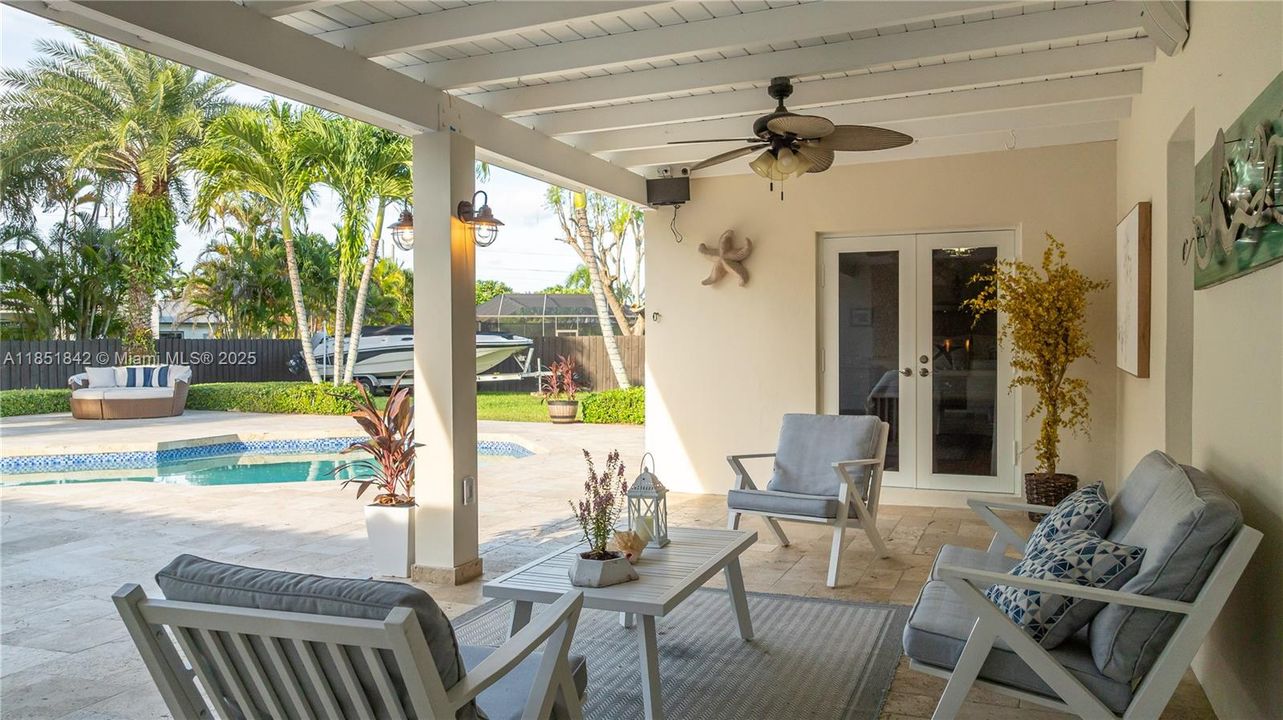 Recently Sold: $1,969,000 (5 beds, 3 baths, 3692 Square Feet)