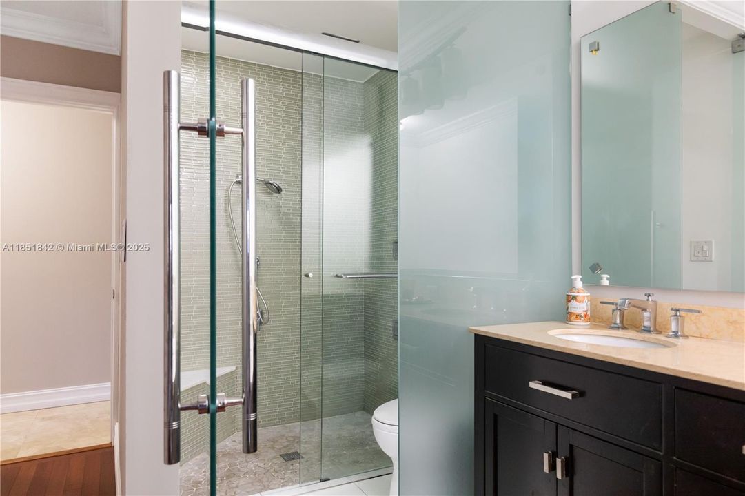 Recently Sold: $1,969,000 (5 beds, 3 baths, 3692 Square Feet)