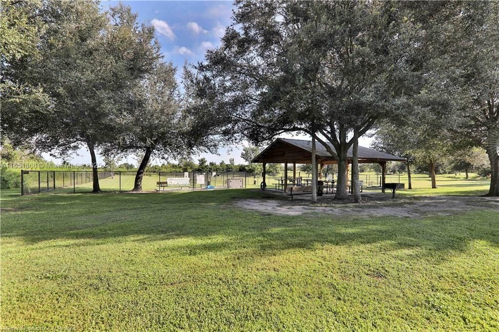 For Sale: $48,000 (0.34 acres)