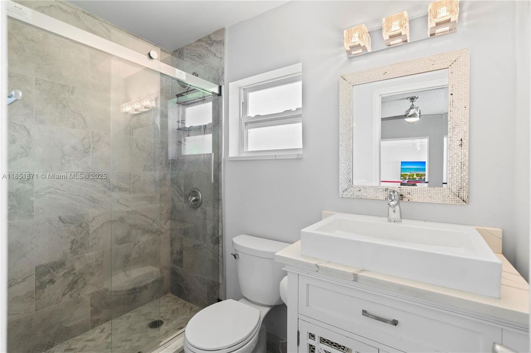 Недавно продано: $439,500 (3 спален, 2 ванн, 1570 Квадратных фут)