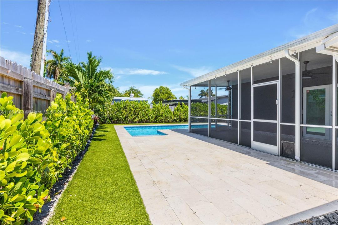 Recently Rented: $4,300 (4 beds, 2 baths, 1972 Square Feet)