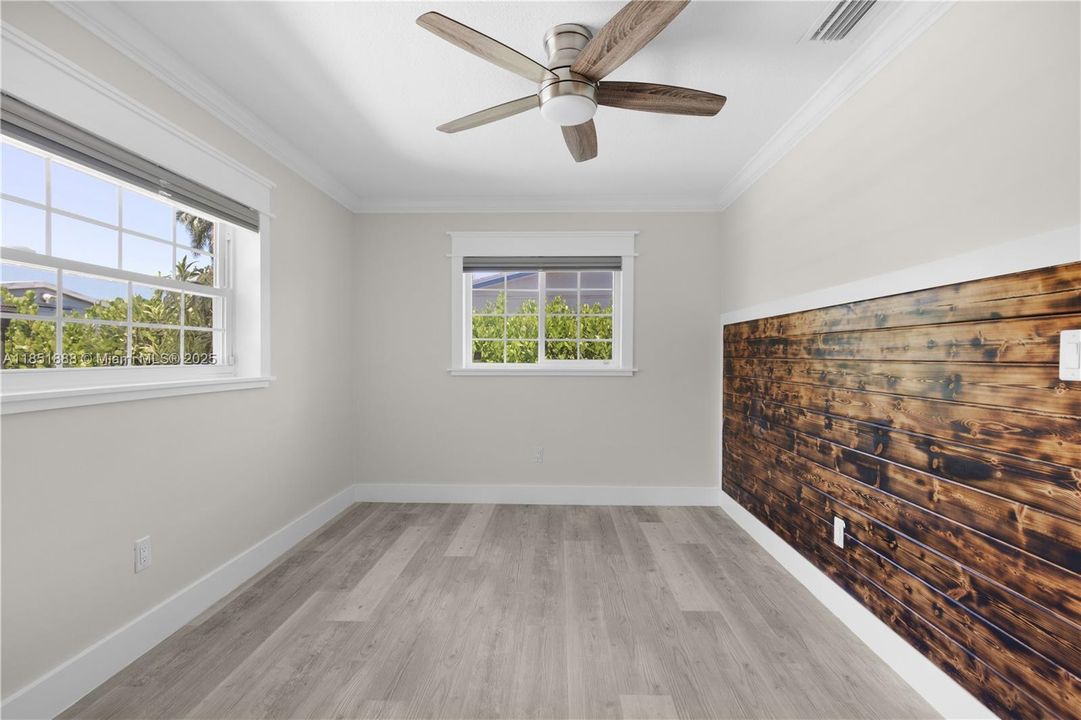 Recently Rented: $4,300 (4 beds, 2 baths, 1972 Square Feet)