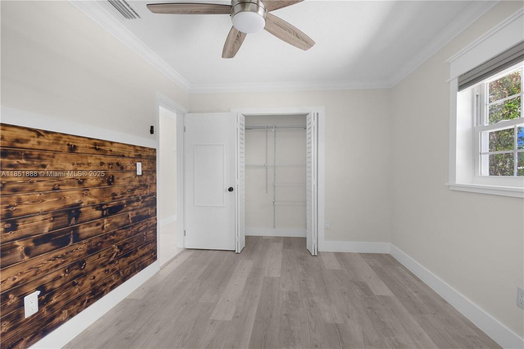 Recently Rented: $4,300 (4 beds, 2 baths, 1972 Square Feet)