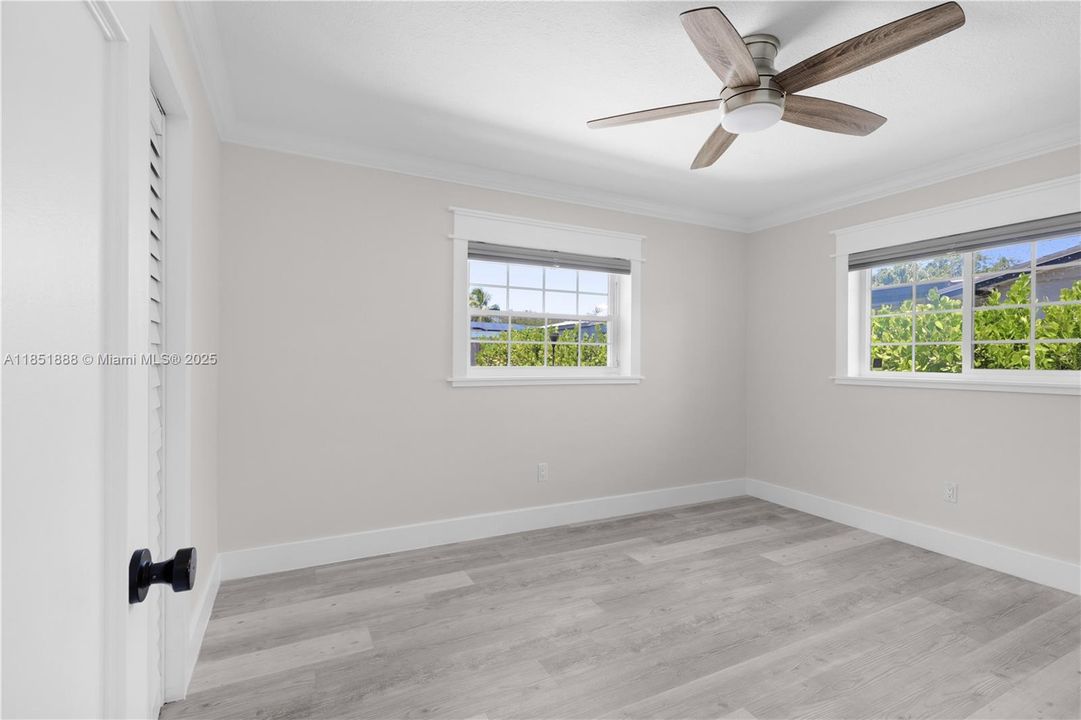 Recently Rented: $4,300 (4 beds, 2 baths, 1972 Square Feet)