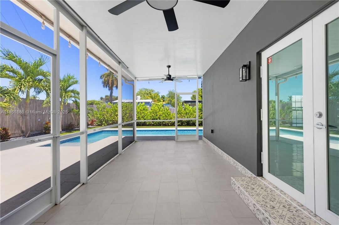 Recently Rented: $4,300 (4 beds, 2 baths, 1972 Square Feet)