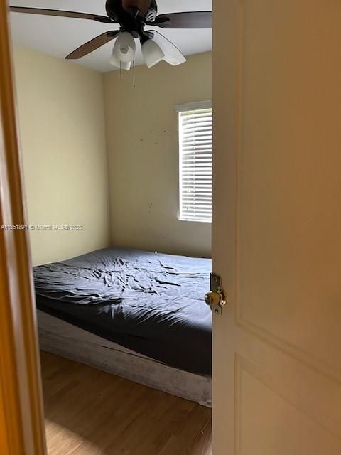 Под контрактом: $360,000 (3 спален, 2 ванн, 1150 Квадратных фут)